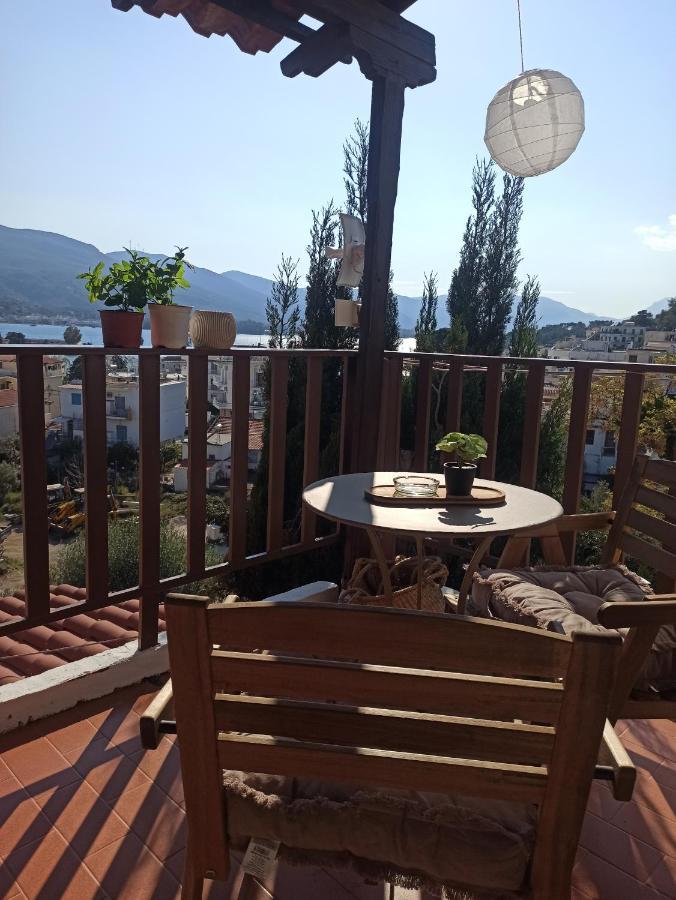 Appartamento Harmony Poros Town Esterno foto